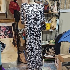Women's Black And White Maxi Dress